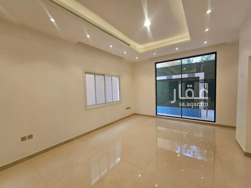 5 bedroom villa in Al Aridh, Riyadh 8