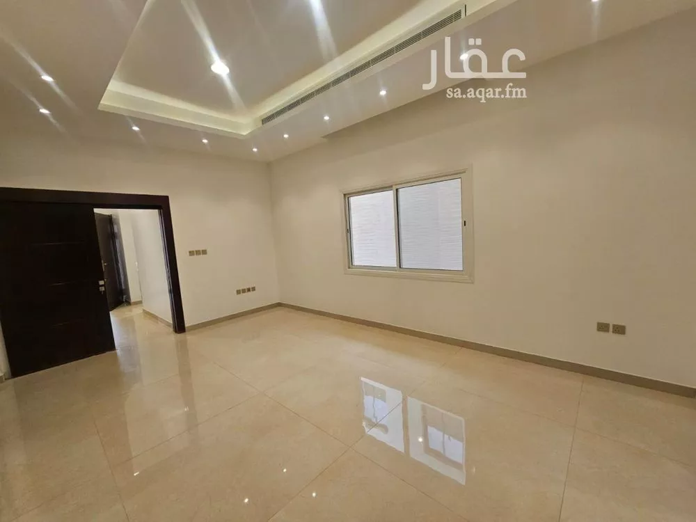 5 bedroom villa in Al Aridh, Riyadh 23