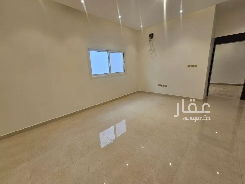 5 bedroom villa in Al Aridh, Riyadh 7