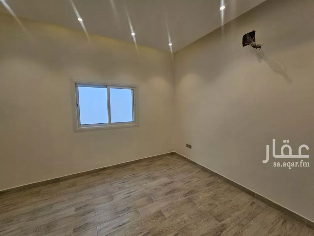 5 bedroom villa in Al Aridh, Riyadh 11