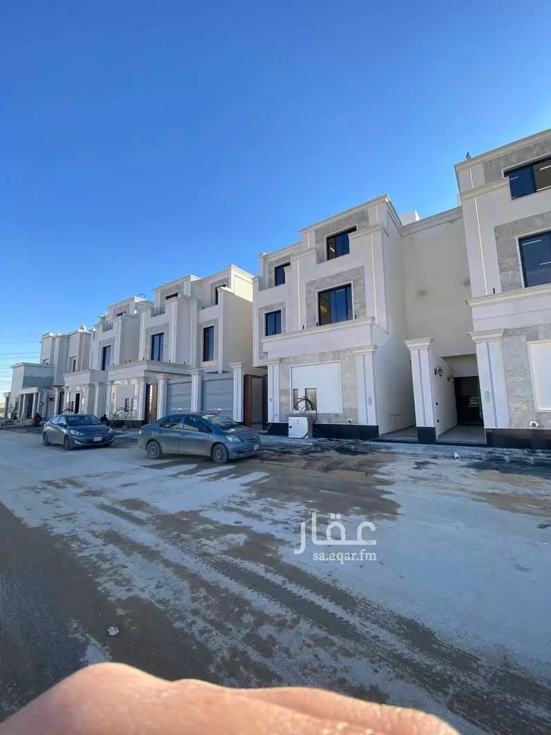 3 bedroom floor in Ash Sharq 2