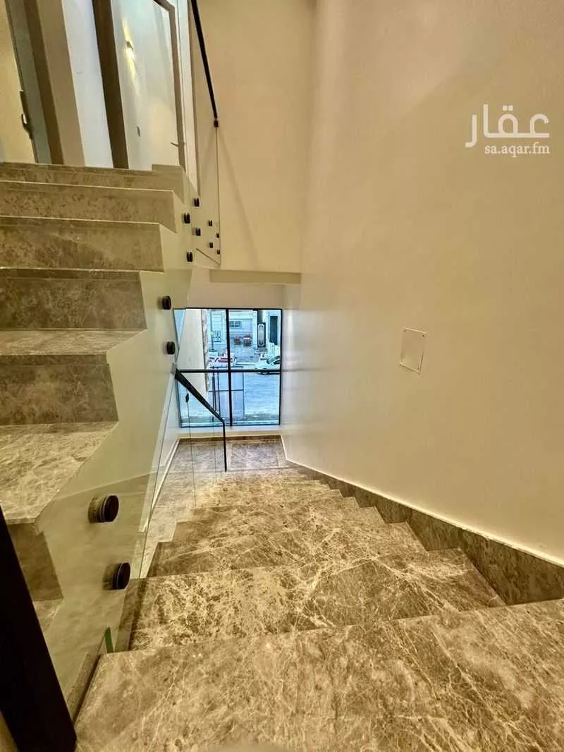 دور 4 غرف في النرجس 18