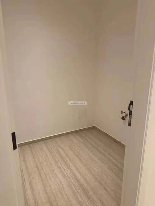 دور 3 غرف في العارض 7