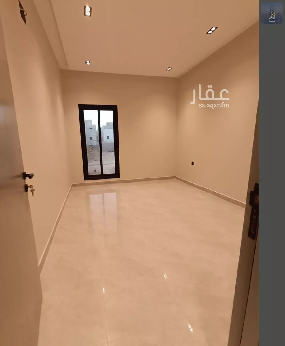 5 bedroom floor in Al Janadriyah 3