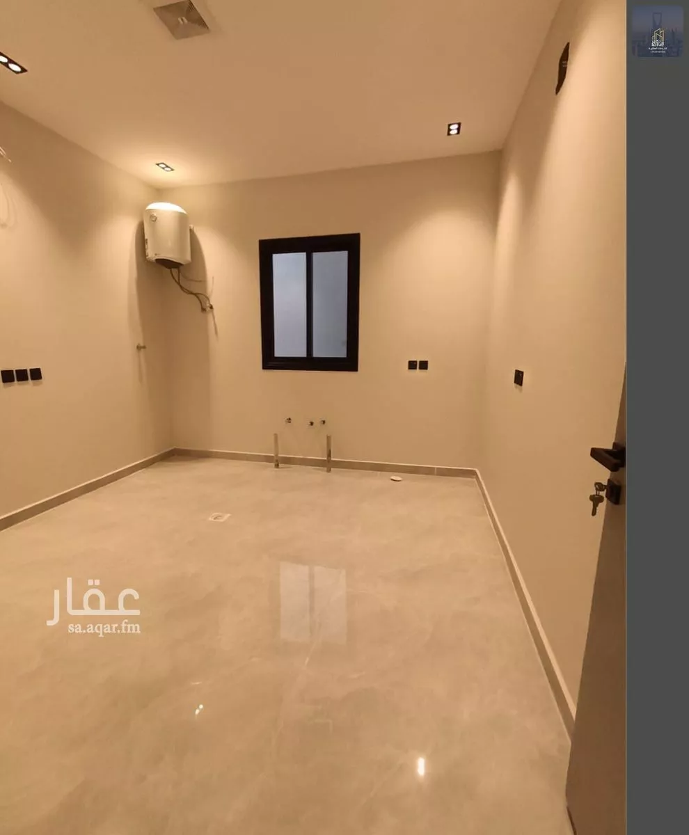 5 bedroom floor in Al Janadriyah 7
