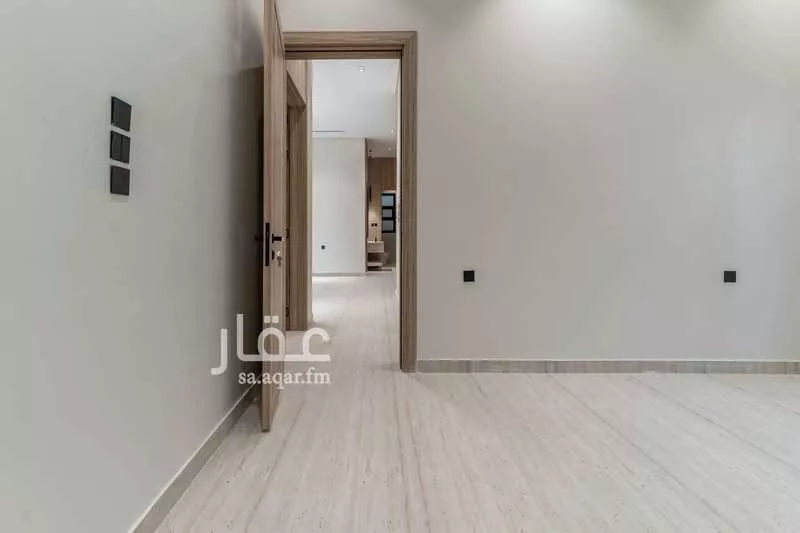 5 bedroom floor in Al Janadriyah 7