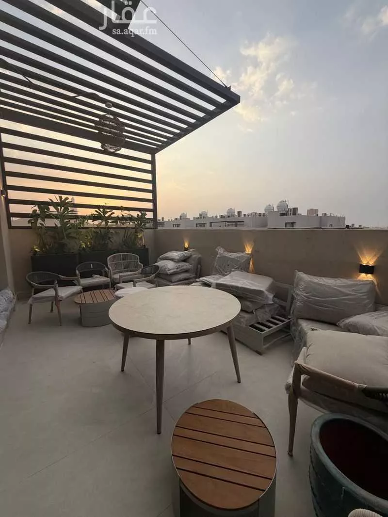 5 bedroom floor in Al Yasmin 8