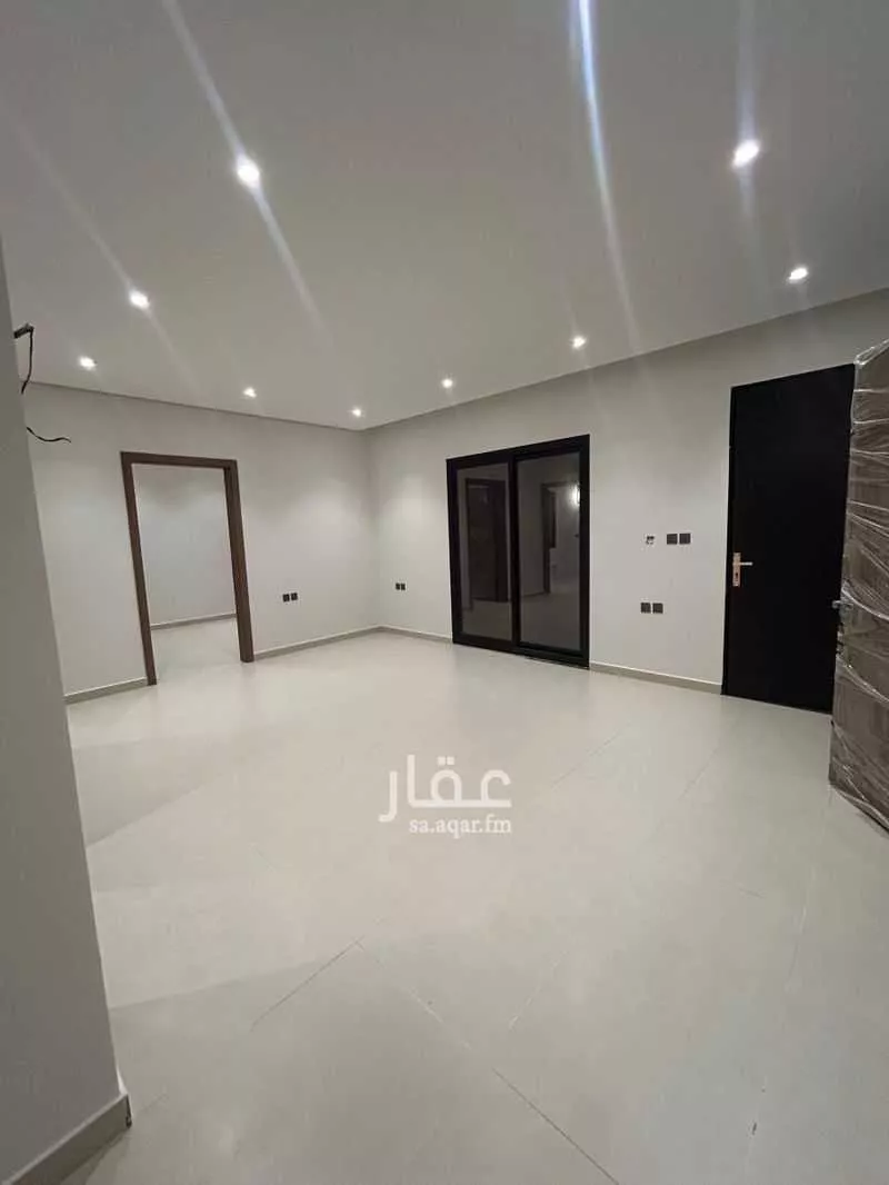 دور 4 غرف في السعادة 8