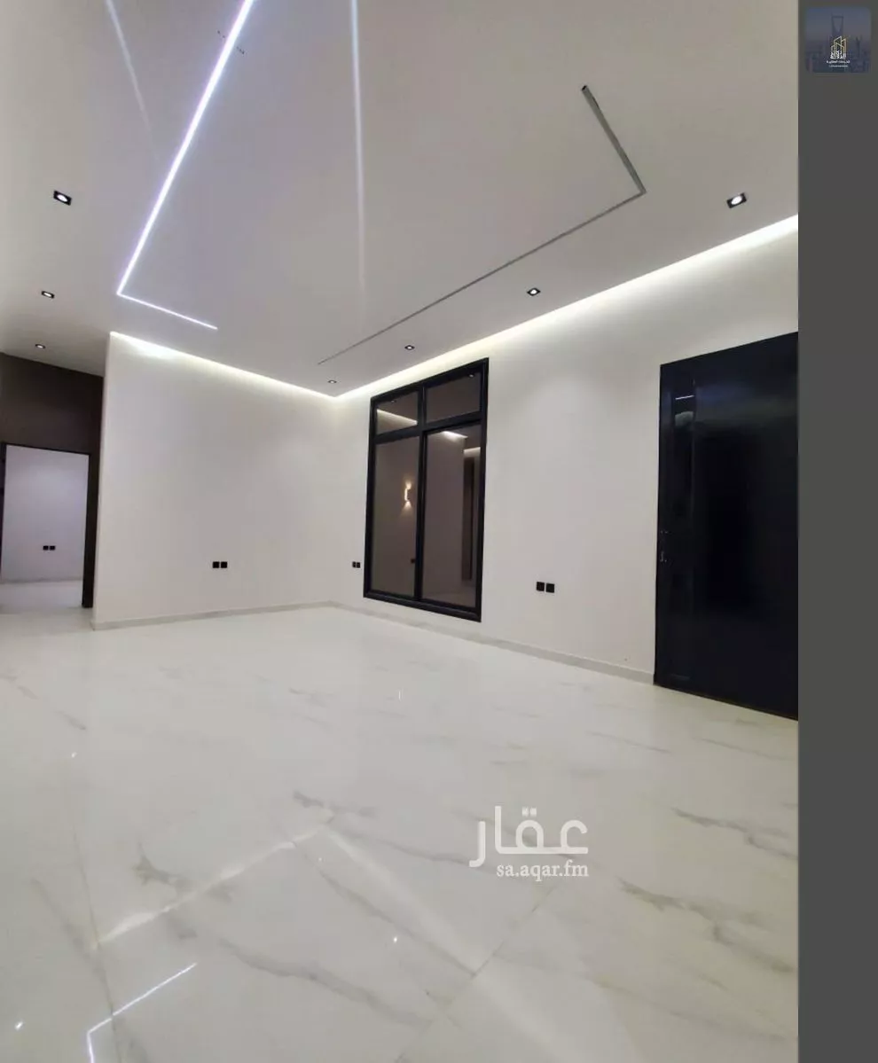 4 bedroom floor in Al Janadriyah 4