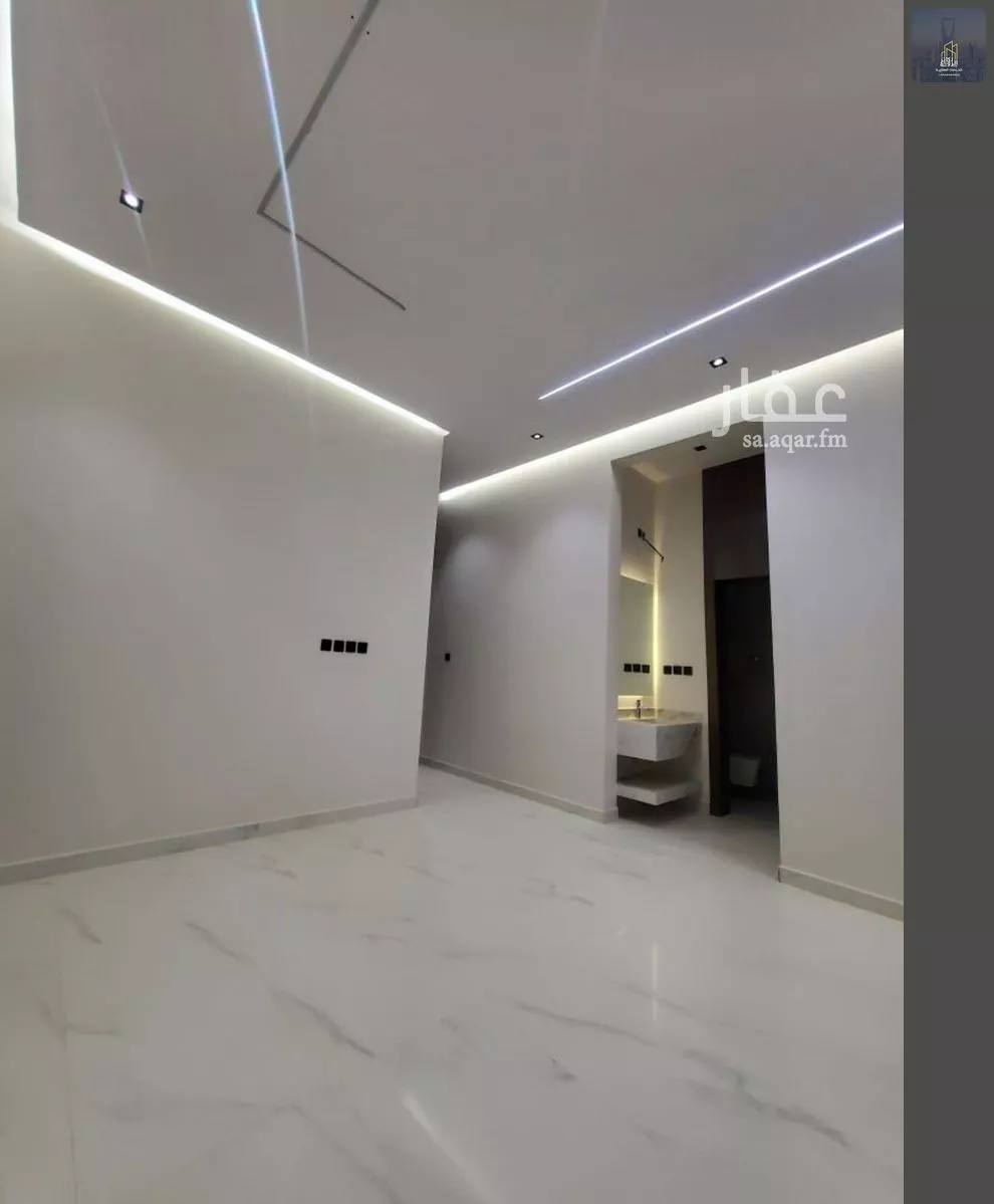 4 bedroom floor in Al Janadriyah 5