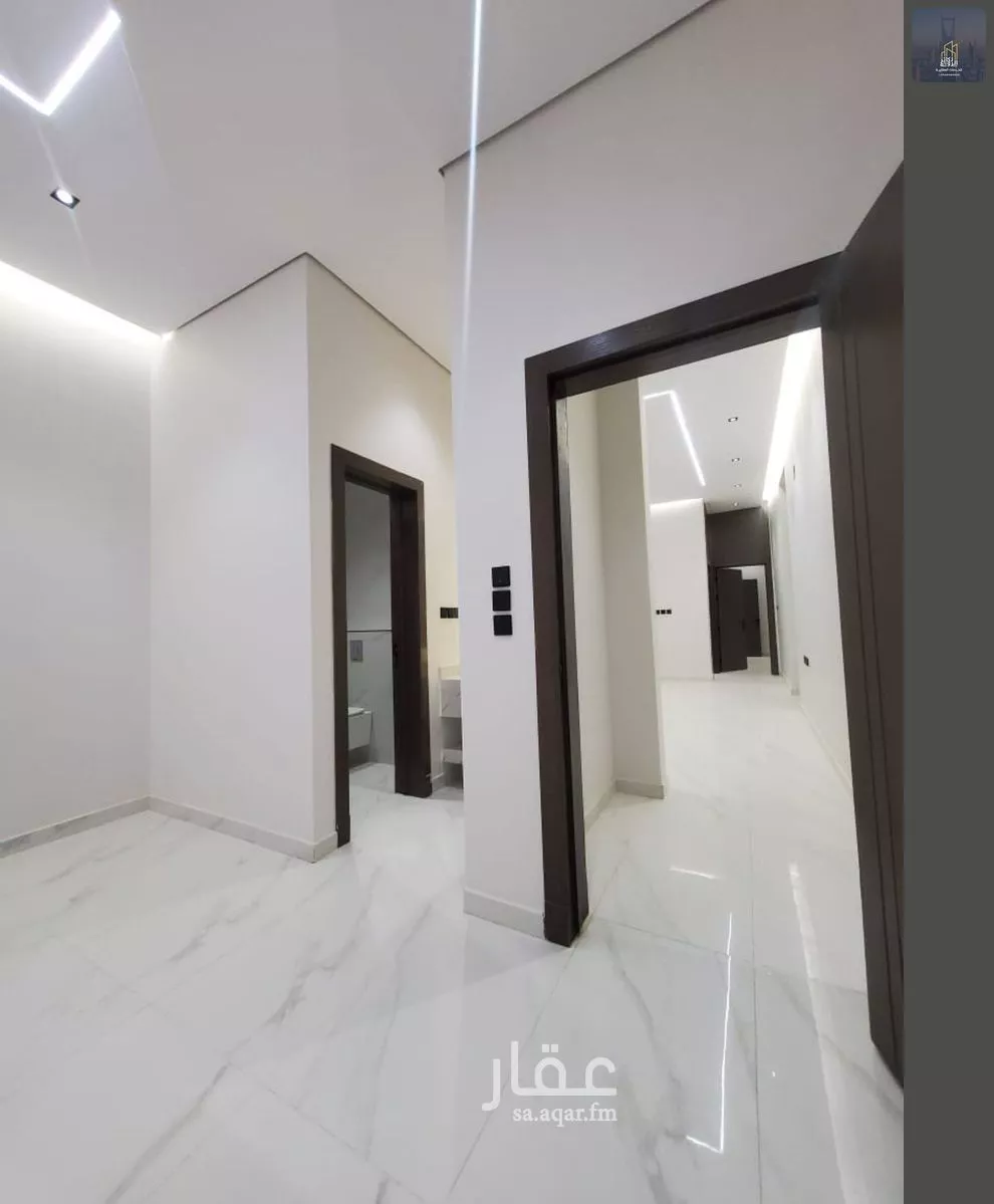 4 bedroom floor in Al Janadriyah 7