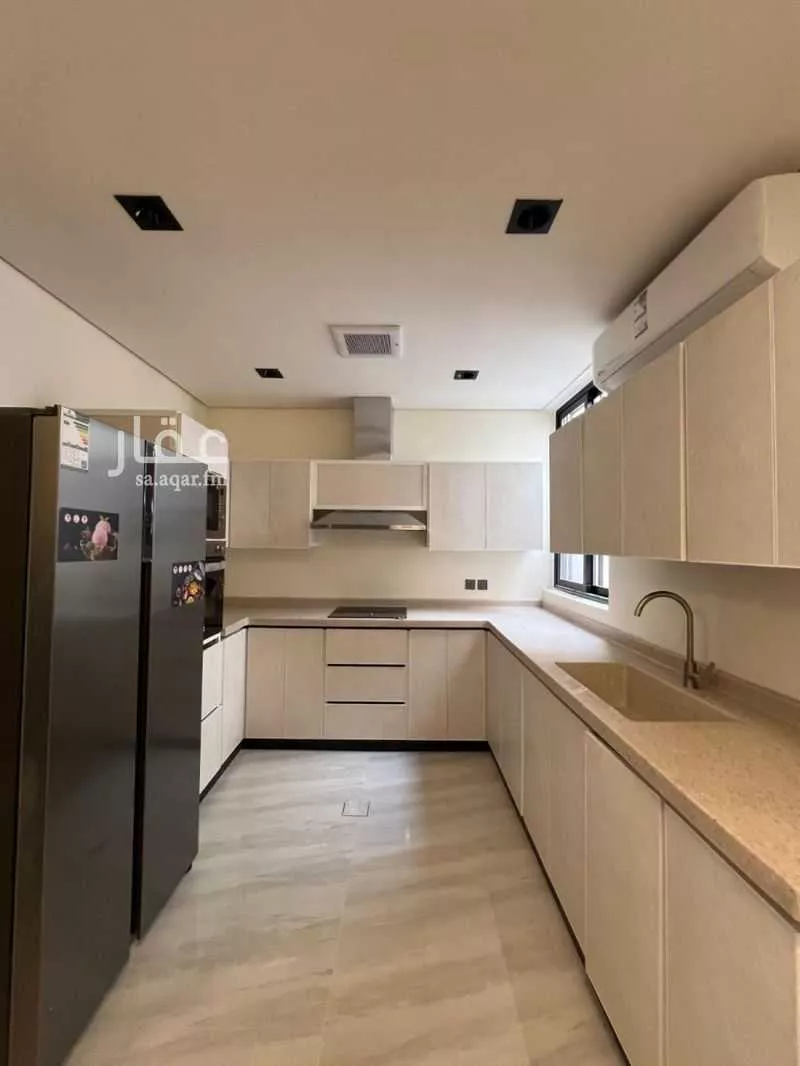 3 bedroom floor in Al Qairawan 7
