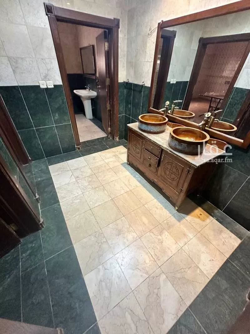 7 bedroom villa in Sultana, Riyadh 12