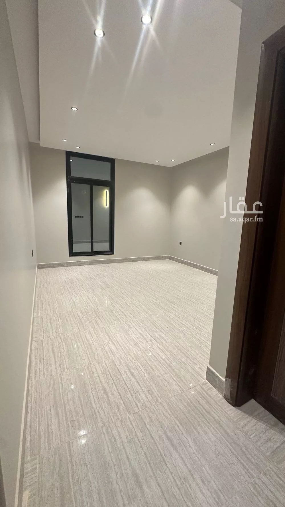 5 bedroom floor in Ash Sharq 2