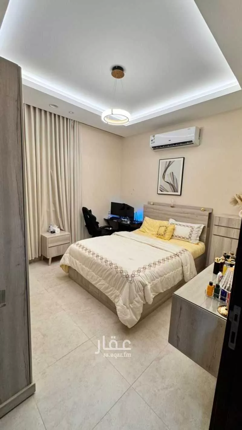 5 bedroom floor in Okaz 12