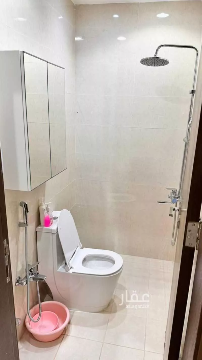 5 bedroom floor in Okaz 17