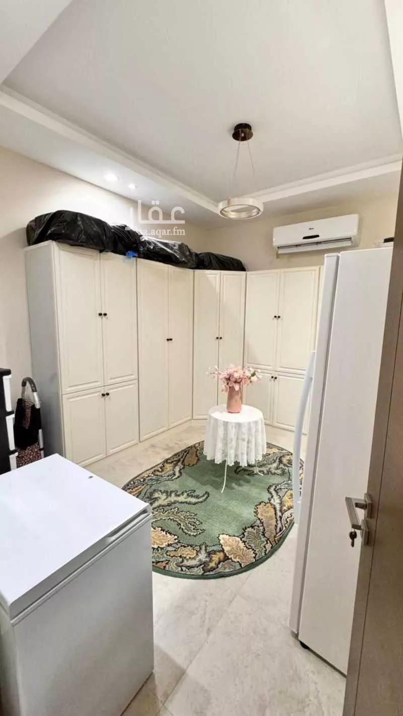 5 bedroom floor in Okaz 3
