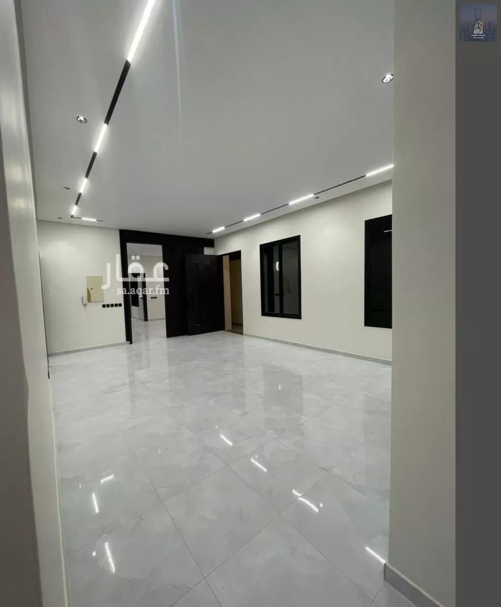 5 bedroom floor in Al Janadriyah 2