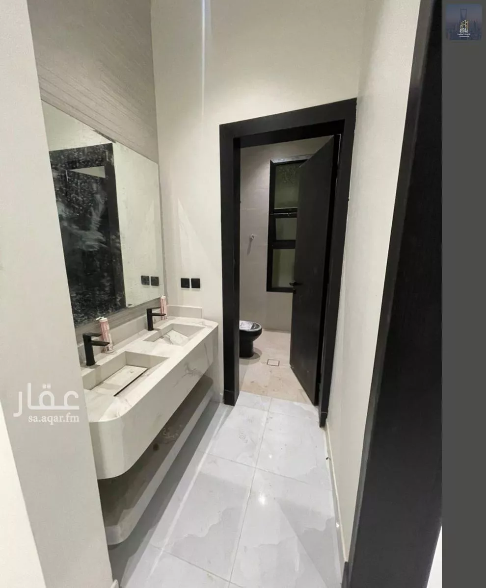 5 bedroom floor in Al Janadriyah 12