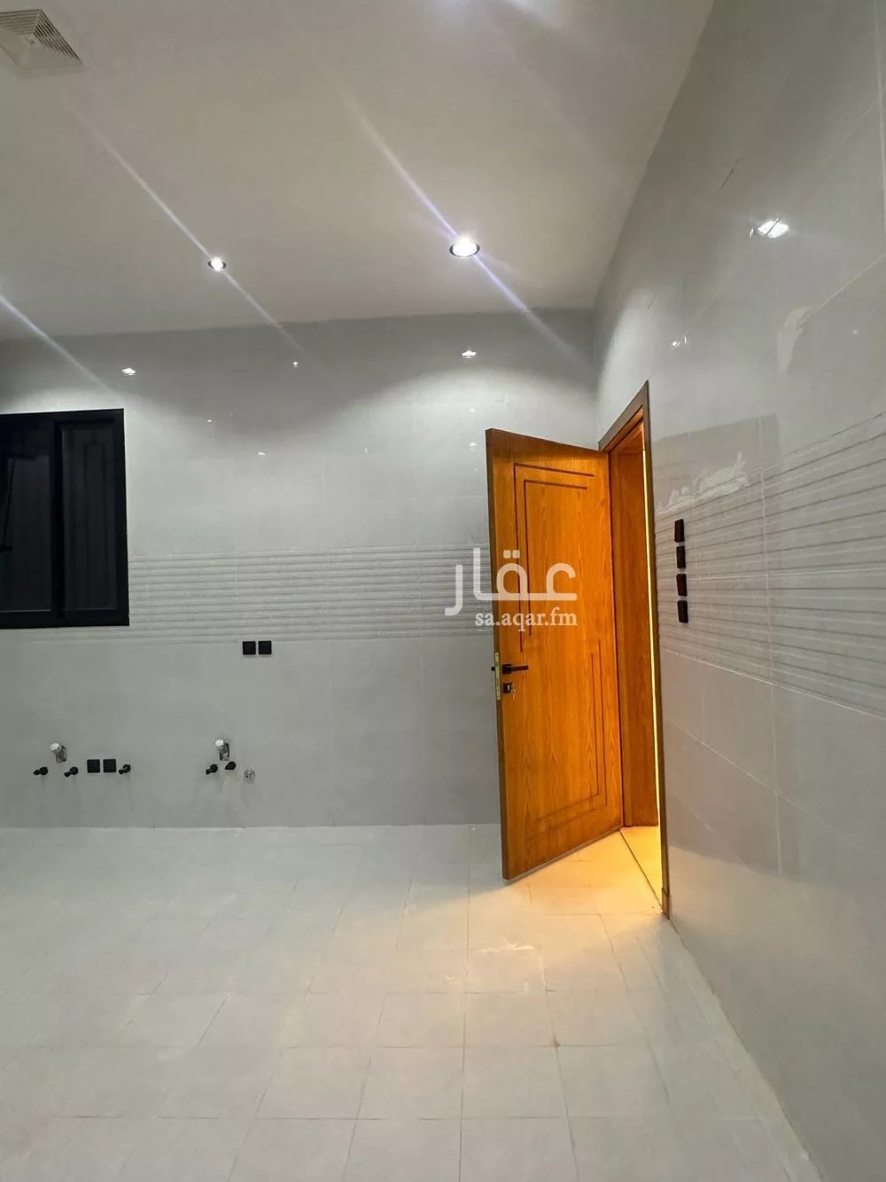 4 bedroom floor in Dahiat Namar 12
