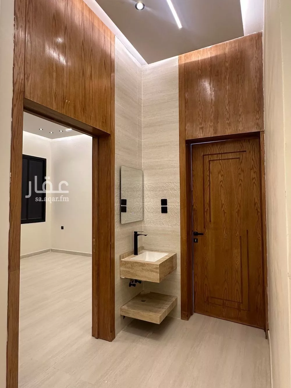 4 bedroom floor in Dahiat Namar 17