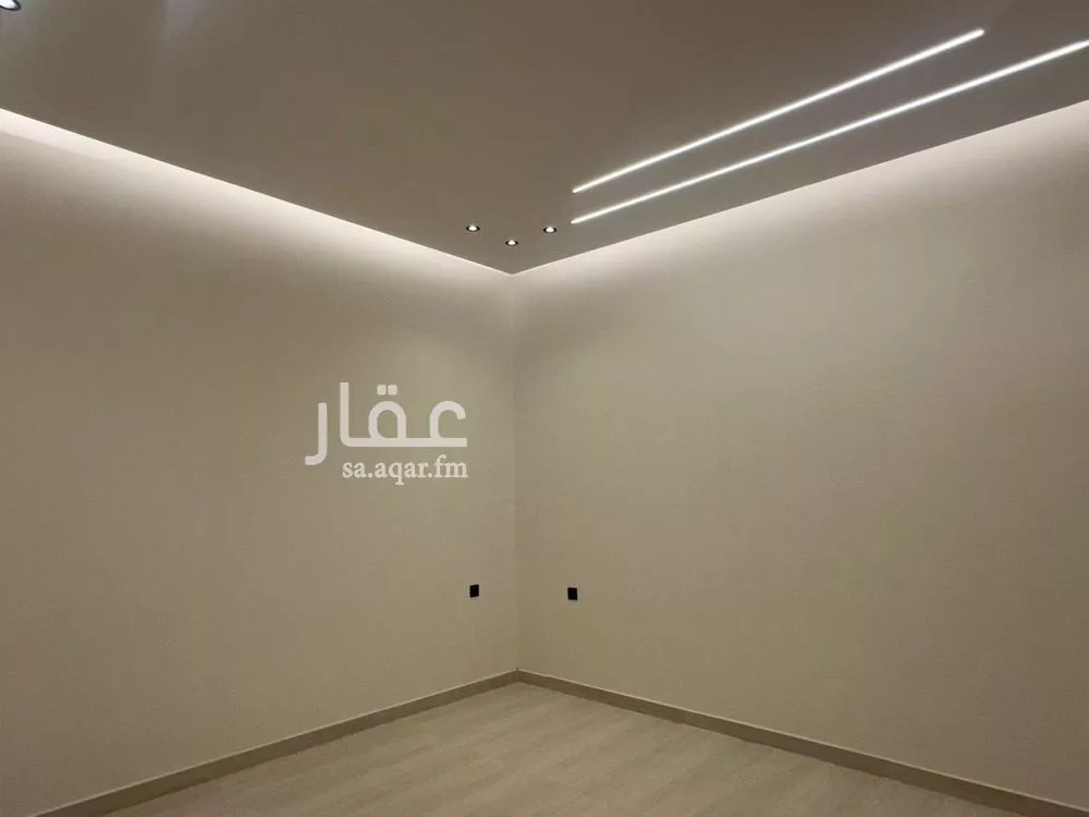 4 bedroom floor in Dahiat Namar 19