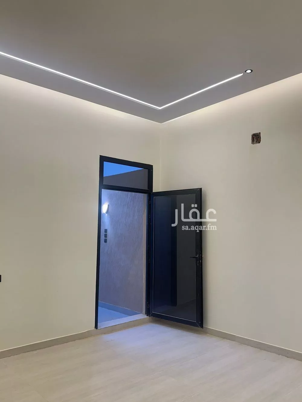4 bedroom floor in Dahiat Namar 21