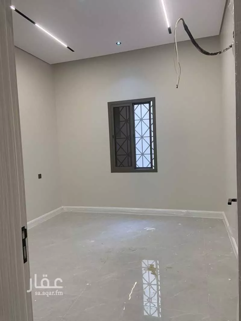 دور 4 غرف في السويدي 6