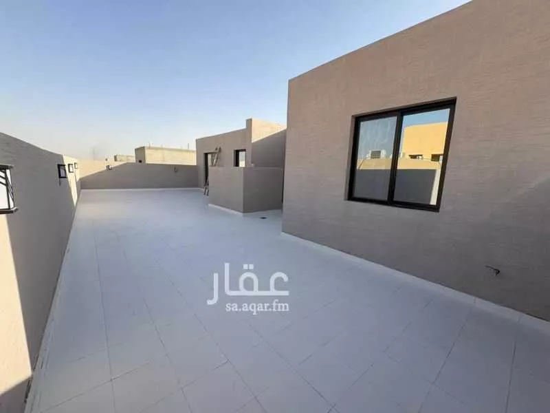 5 bedroom floor in Okaz 12