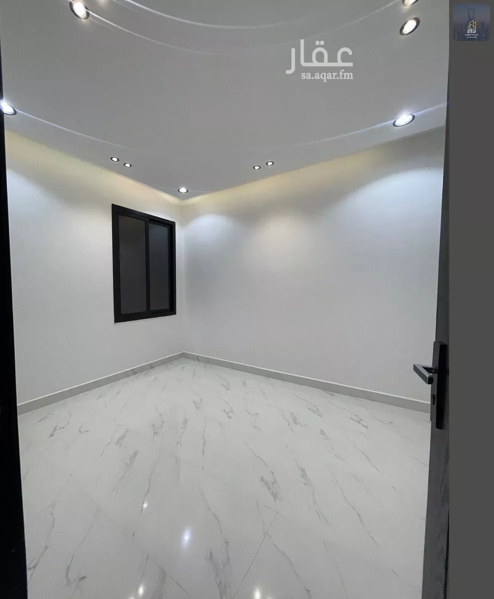5 bedroom floor in Al Janadriyah 12