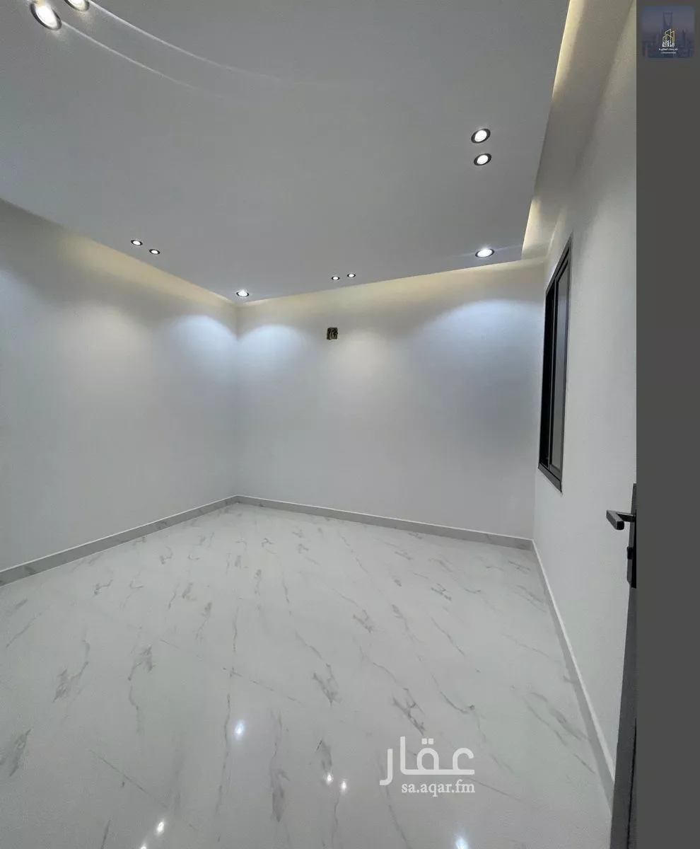 5 bedroom floor in Al Janadriyah 14