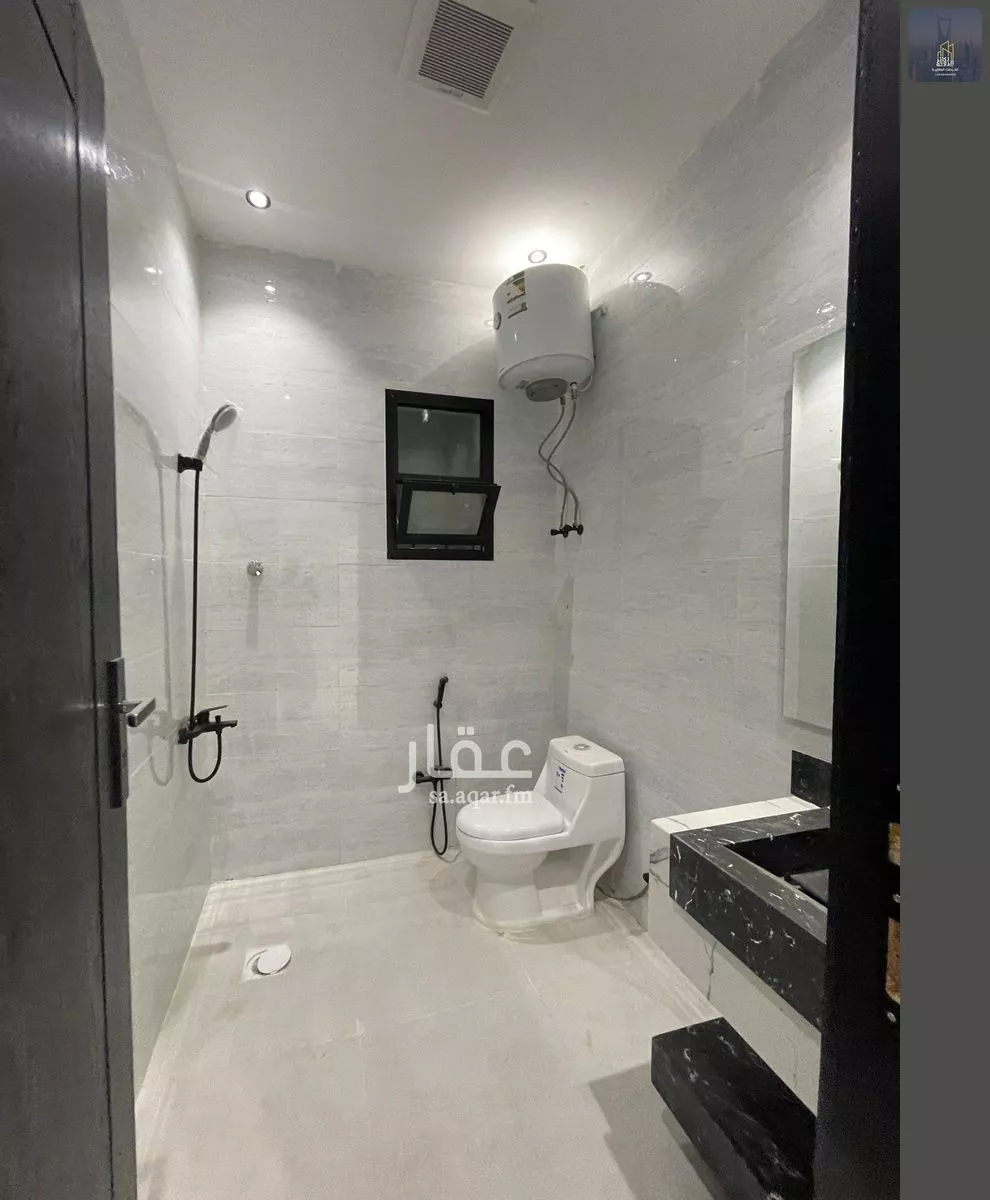 5 bedroom floor in Al Janadriyah 15