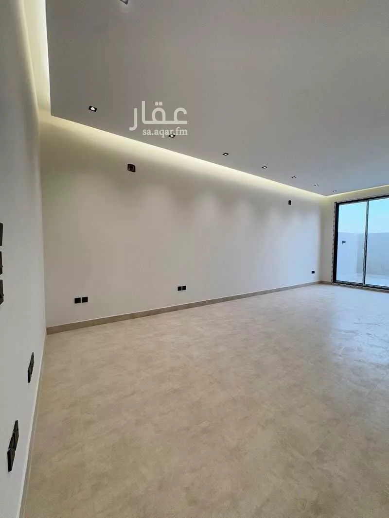 3 bedroom floor in Al Aridh 18