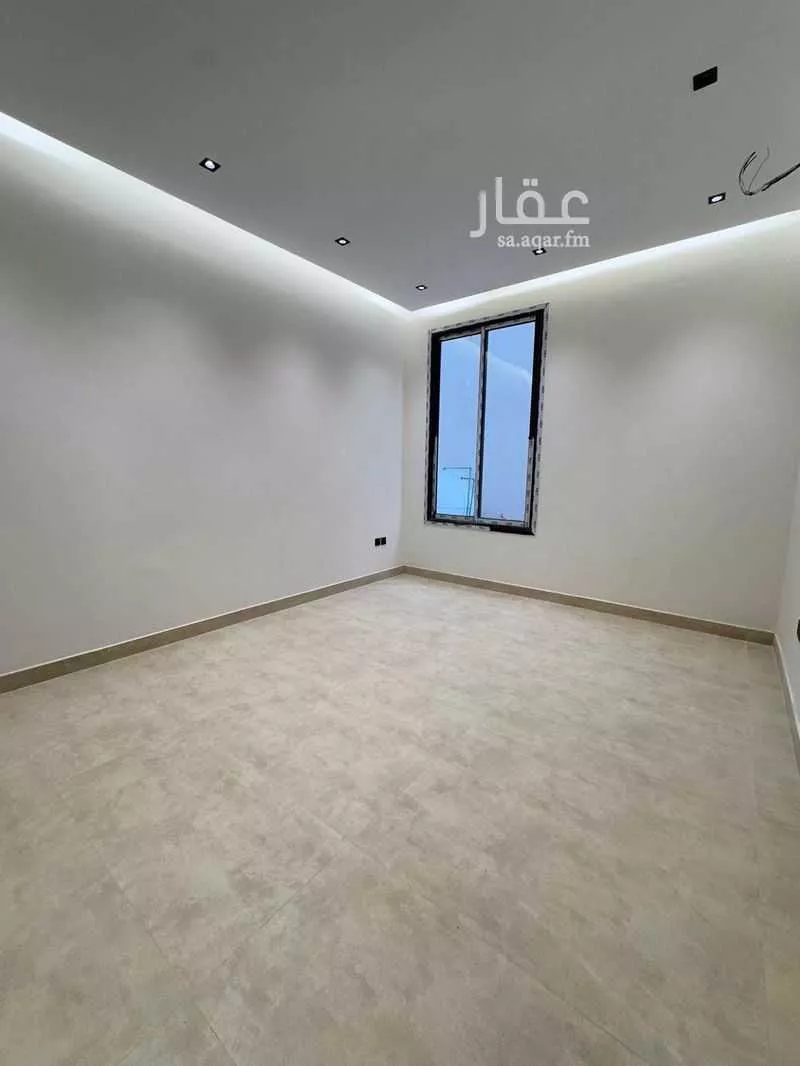 3 bedroom floor in Al Aridh 7