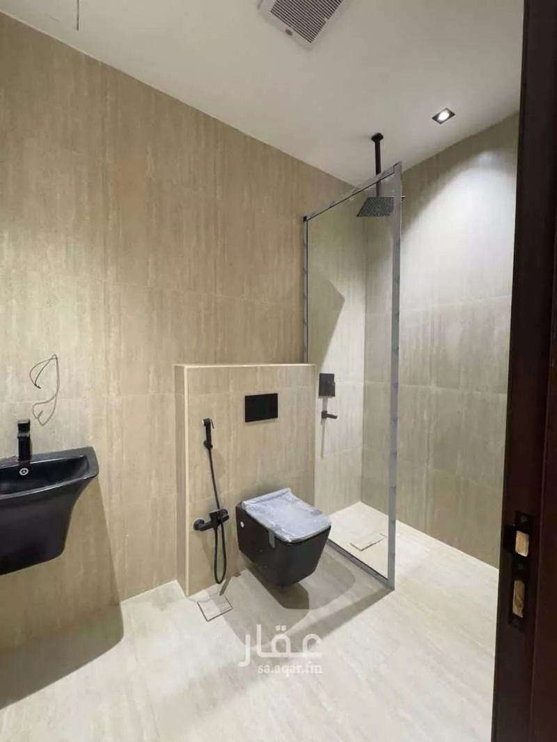 3 bedroom floor in Al Aridh 9