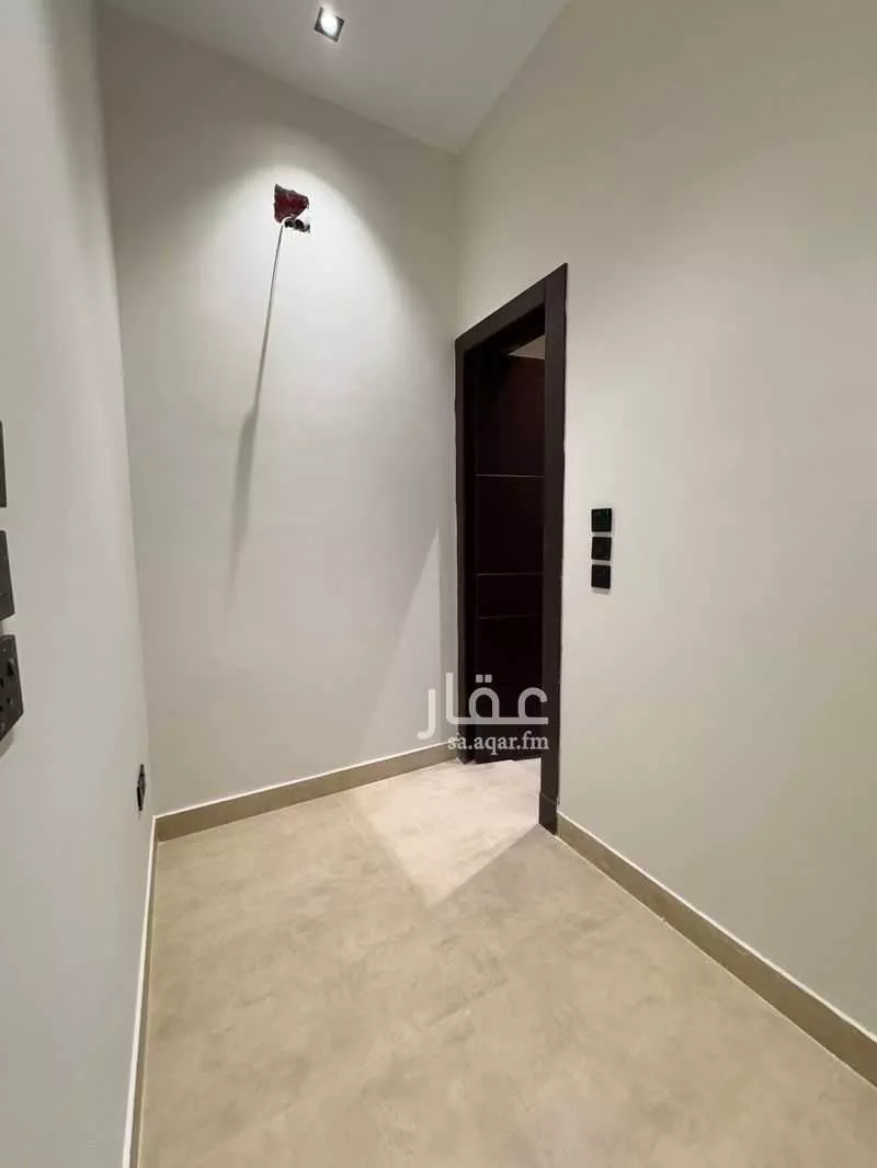 دور 4 غرف في العارض 21