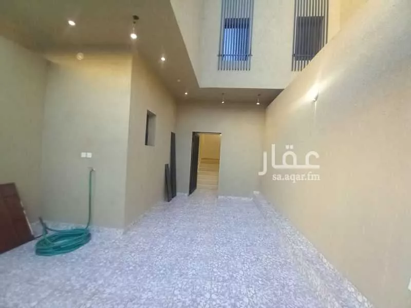 3 bedroom floor in Al Hazm 15