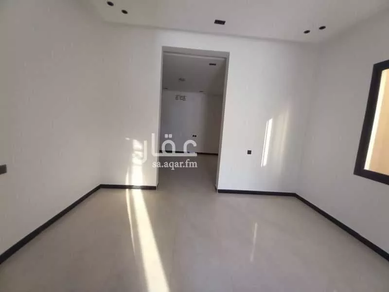 3 bedroom floor in Al Hazm 3