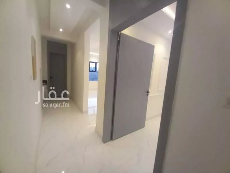 3 bedroom floor in Al Hazm 5