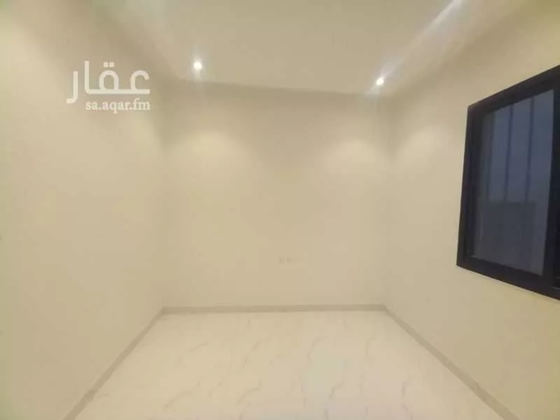 3 bedroom floor in Al Hazm 9