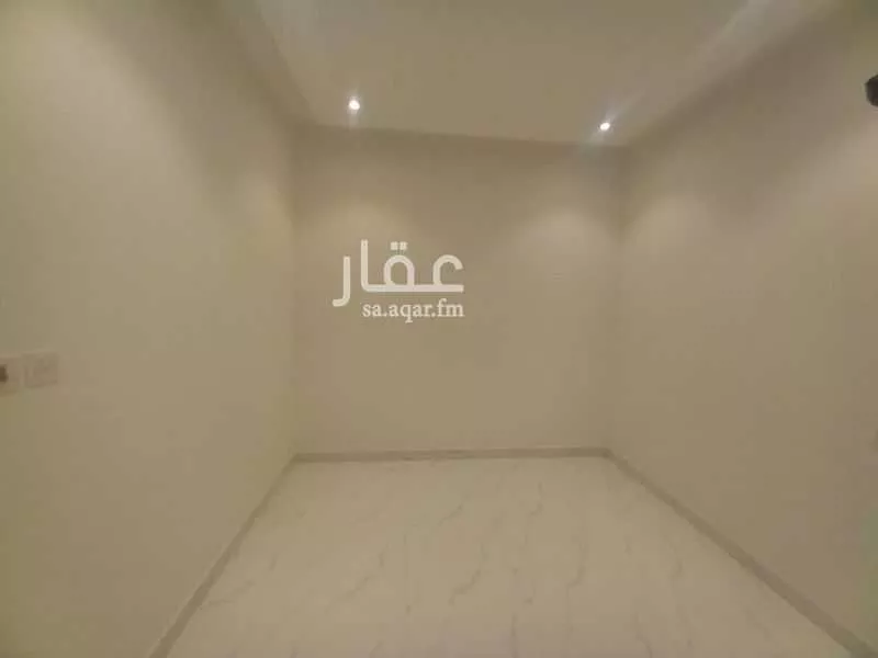 3 bedroom floor in Al Hazm 10
