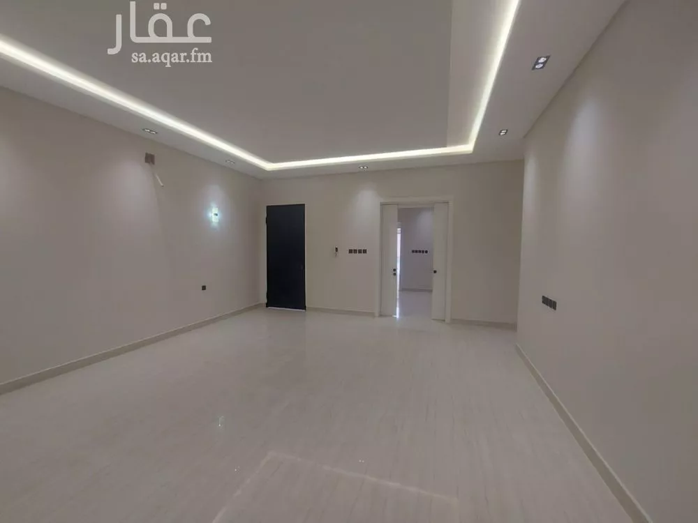 3 bedroom floor in Tuwaiq 2
