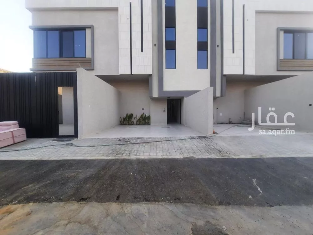 4 bedroom floor in Al Zahrah 4