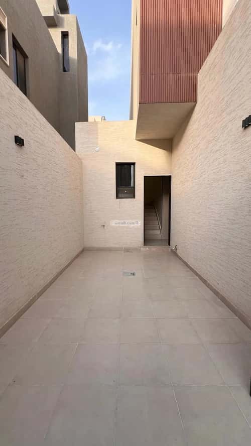 6 bedroom floor in Al Farouq 8