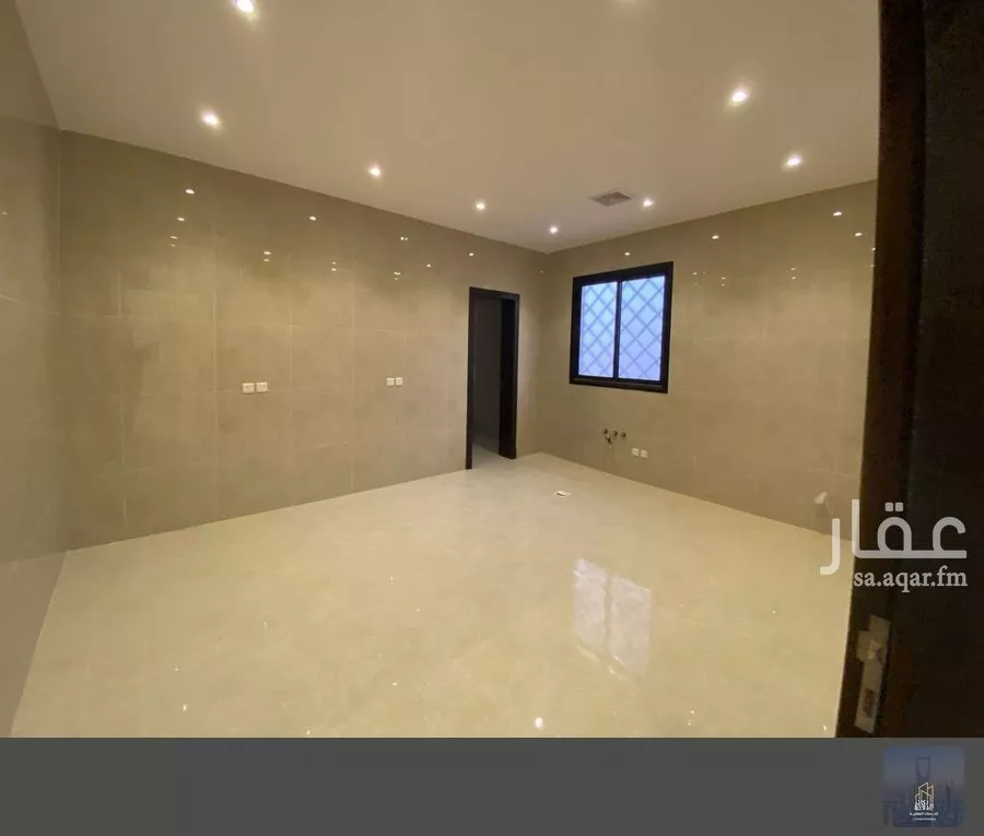 5 bedroom floor in Al Janadriyah 8