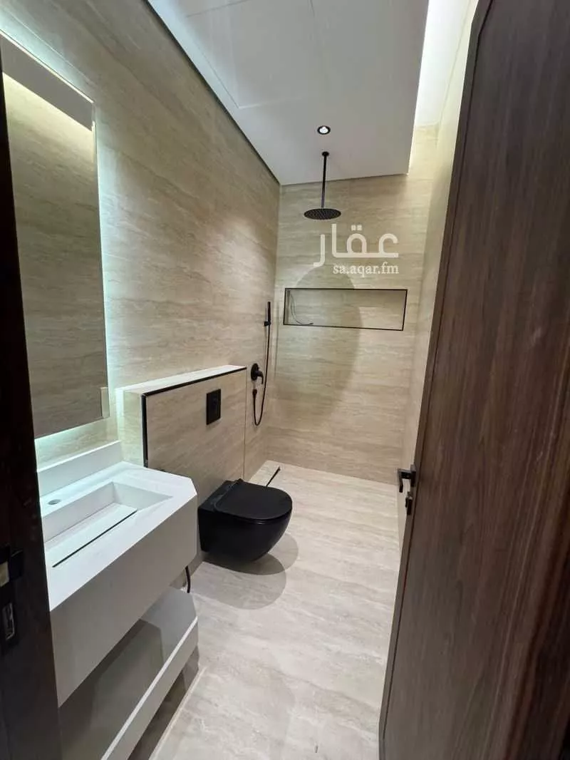 دور 4 غرف في العارض 18