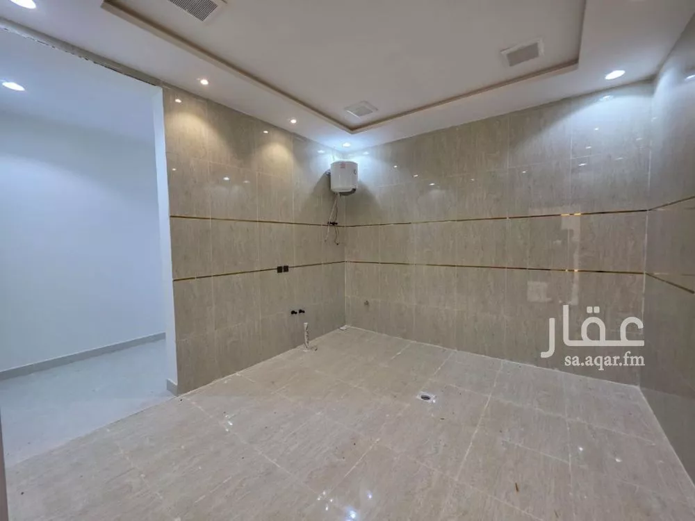 4 bedroom floor in Badr 5
