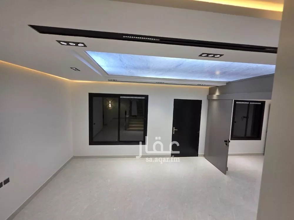4 bedroom floor in Badr 8