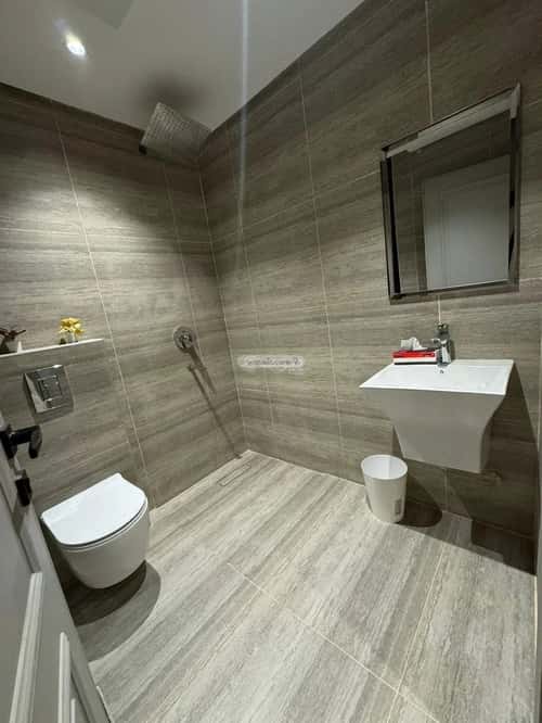 2 bedroom apartment in Qurtubah 5