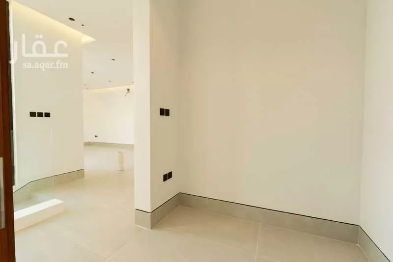 3 bedroom floor in Al Aridh 2